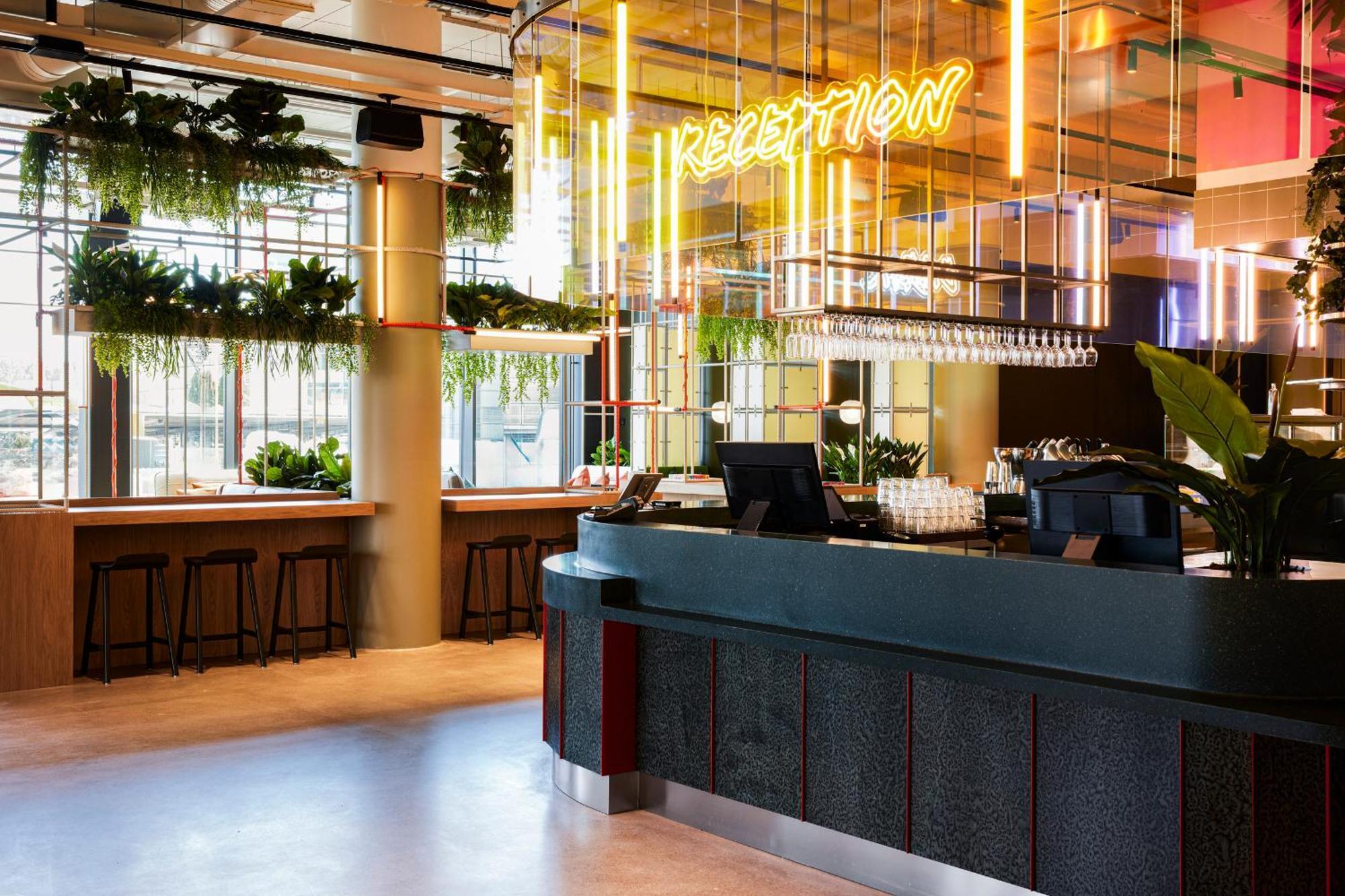 Comfort Hotel Helsinki Airport Vantaa Bagian luar foto